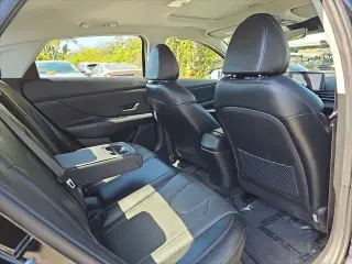 Hyundai ELANTRA 2023 Limited 4p Sedan