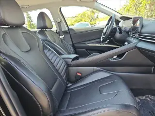 Hyundai ELANTRA 2023 Limited 4p Sedan