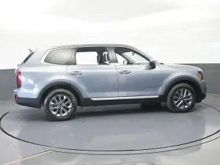 Kia Telluride 2024 LX 4dr SUV