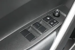 Toyota Corolla Cross 2022 LE Crossover de 4 puertas