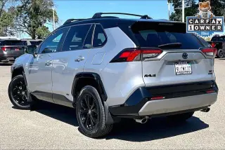 Toyota RAV4 Híbrido 2024 Tracción Total (AWD) XSE SUV de 4 puertas