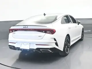 Kia K5 2023 GT-Line sedán de 4 puertas