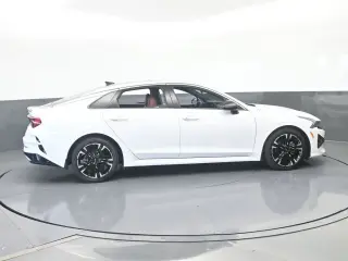 Kia K5 2023 GT-Line sedán de 4 puertas
