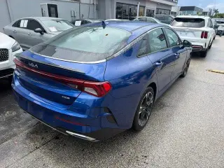 Kia K5 2024 GT-Line Sedán de 4 puertas