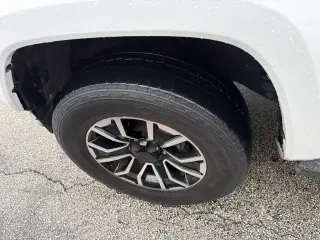 Toyota Tacoma 2021 4x2 TRD Off-Road 4 puertas Doble Cabina caja corta de 5.0 pies
