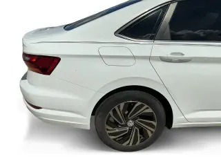 Volkswagen Jetta 2019 SEL Premium Sedán 4 puertas con paquete CWP