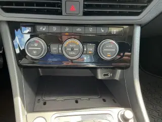 Volkswagen Jetta 2019 SEL Premium Sedán 4 puertas con paquete CWP