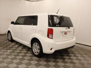 Scion xB 2013 Serie 10 4dr Vagón 4A