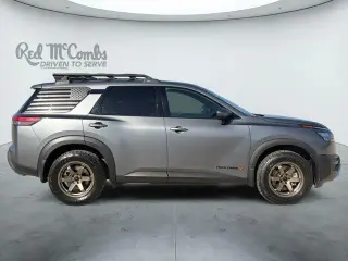 Nissan Pathfinder 2024 AWD Rock Creek SUV de 4 puertas