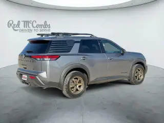 Nissan Pathfinder 2024 AWD Rock Creek SUV de 4 puertas