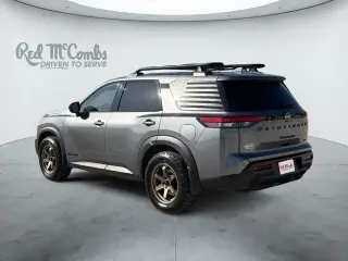 Nissan Pathfinder 2024 AWD Rock Creek SUV de 4 puertas