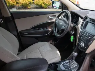 Hyundai SANTA FE Sport 2017 2.4L SUV de 4 puertas