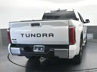 Toyota Tundra 2023 4x4 Limited HV 4dr CrewMax Cab Pickup SB