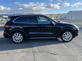 2017 Porsche Cayenne