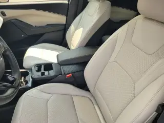 Ford Mustang Mach-E 2026 AWD Premium SUV de 4 puertas