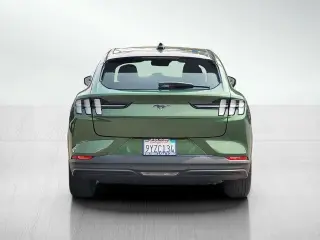 Ford Mustang Mach-E 2026 AWD Premium SUV de 4 puertas