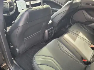 Ford Mustang Mach-E 2023 Premium SUV de 4 puertas