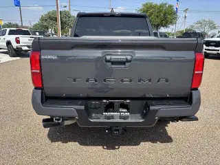 Toyota Tacoma 2024