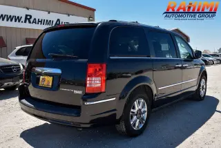 2010 Chrysler Town and Country