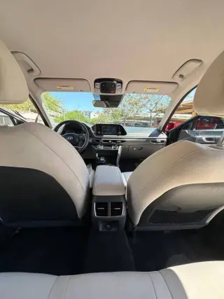 2022 Hyundai Sonata Hybrid
