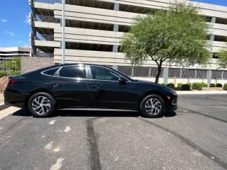 2022 Hyundai Sonata Hybrid