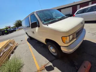 1993 Ford E-250