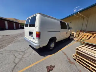 1993 Ford E-250