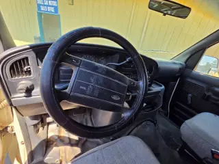 1993 Ford E-250