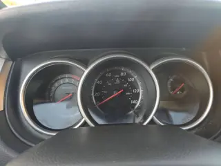Nissan Versa 2012
