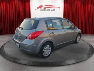 Nissan Versa 2012