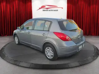 Nissan Versa 2012