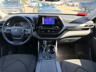 Toyota Highlander 2024 LE 4dr SUV