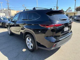 Toyota Highlander 2024 LE 4dr SUV