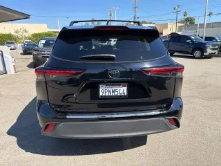 Toyota Highlander 2024 LE 4dr SUV