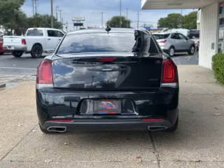 Chrysler 300 de 2018