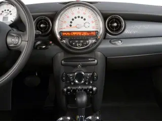 Mini Cooper 2010 Base 2dr Hatchback