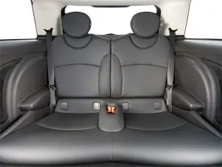 Mini Cooper 2010 Base 2dr Hatchback