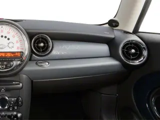 Mini Cooper 2010 Base 2dr Hatchback