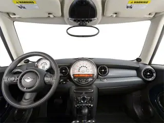 Mini Cooper 2010 Base 2dr Hatchback