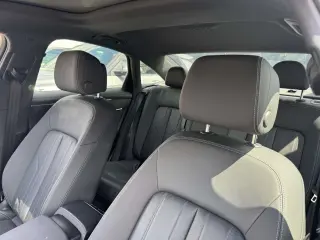 Audi A6 2023 AWD quattro Premium 45 TFSI 4dr Sedán