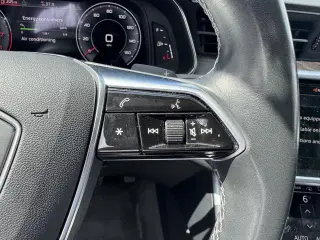Audi A6 2023 AWD quattro Premium 45 TFSI 4dr Sedán
