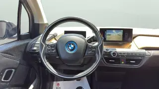 BMW i3 2015 4dr Hatchback con motor extendido de rango