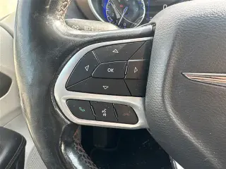 Chrysler Pacifica 2019 Touring L 4dr Mini-Van