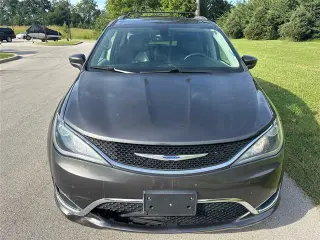 Chrysler Pacifica 2019 Touring L 4dr Mini-Van