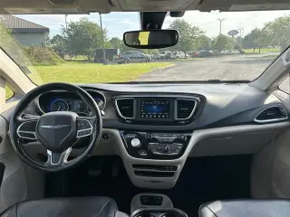 Chrysler Pacifica 2019 Touring L 4dr Mini-Van