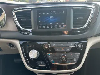 Chrysler Pacifica 2019 Touring L 4dr Mini-Van