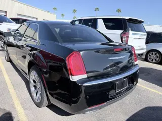 Chrysler 300 2017 C Platinum 4dr Sedán