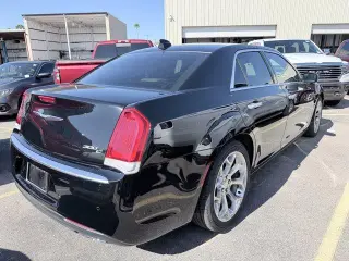 Chrysler 300 2017 C Platinum 4dr Sedán