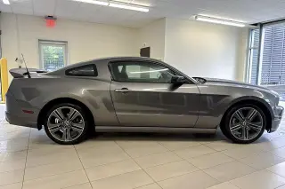 Ford Mustang 2013 V6 2dr Fastback