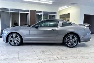 Ford Mustang 2013 V6 2dr Fastback